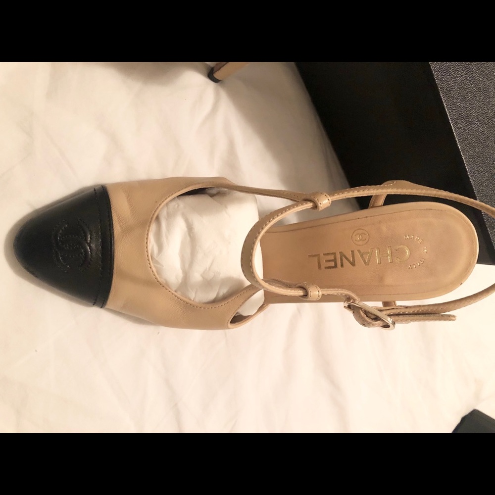 Chanel Shoes - Picture 3 of 6
